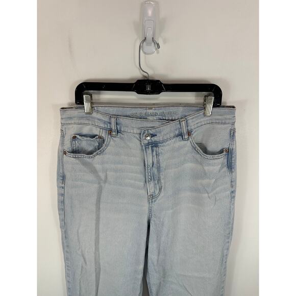 American Eagle Highest Rise Baggy Straight Jeans Size 16 X-Long Light Wash - Picture 9 of 14